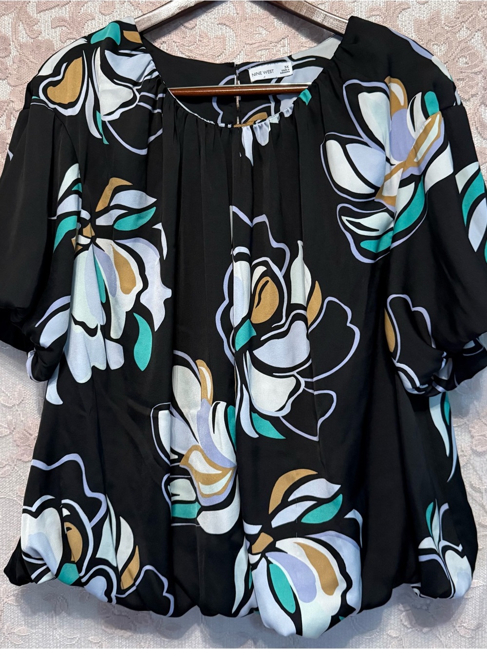 Nine West Women’s Plus Size 3X Floral Pleated Short Sleeve Blouse Round Neck